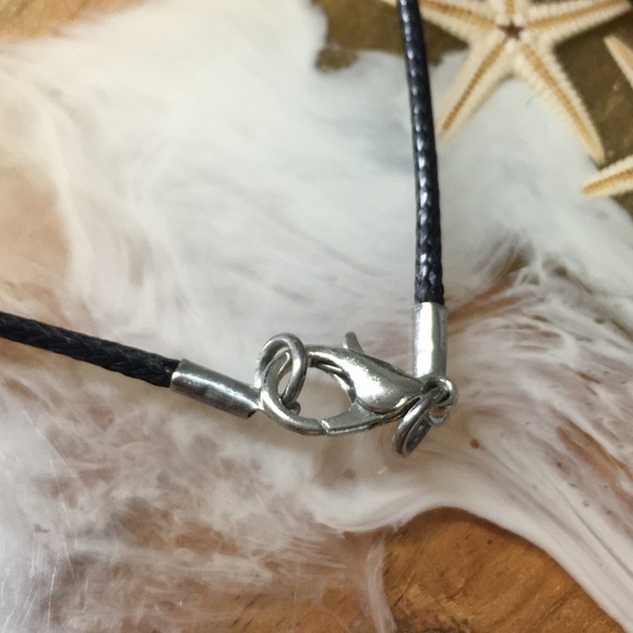 🖤Hawaiian puka shell handmade necklace - Picture 8 of 12